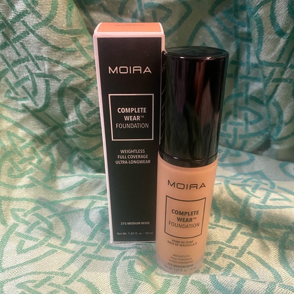 Moira Other - Moira Complete Wear Foundation Ultra Coverage Weightless - #375 Medium Beige